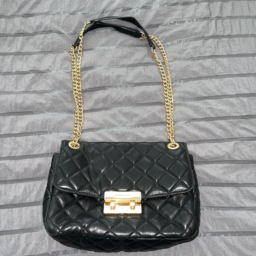 Micheal Kors Sloan Large chain shoulder leather bag!